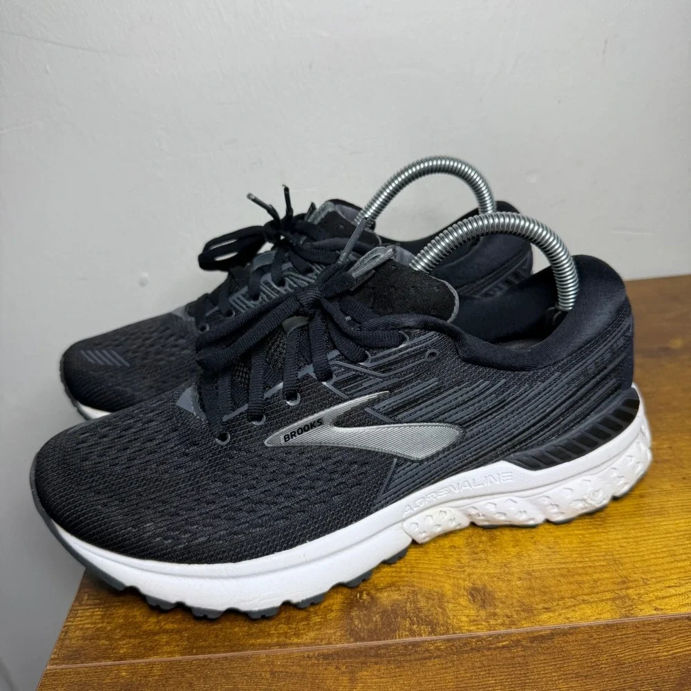Brooks breathable mesh